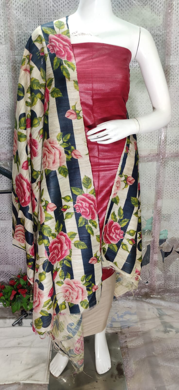 Tussar ghicha suits