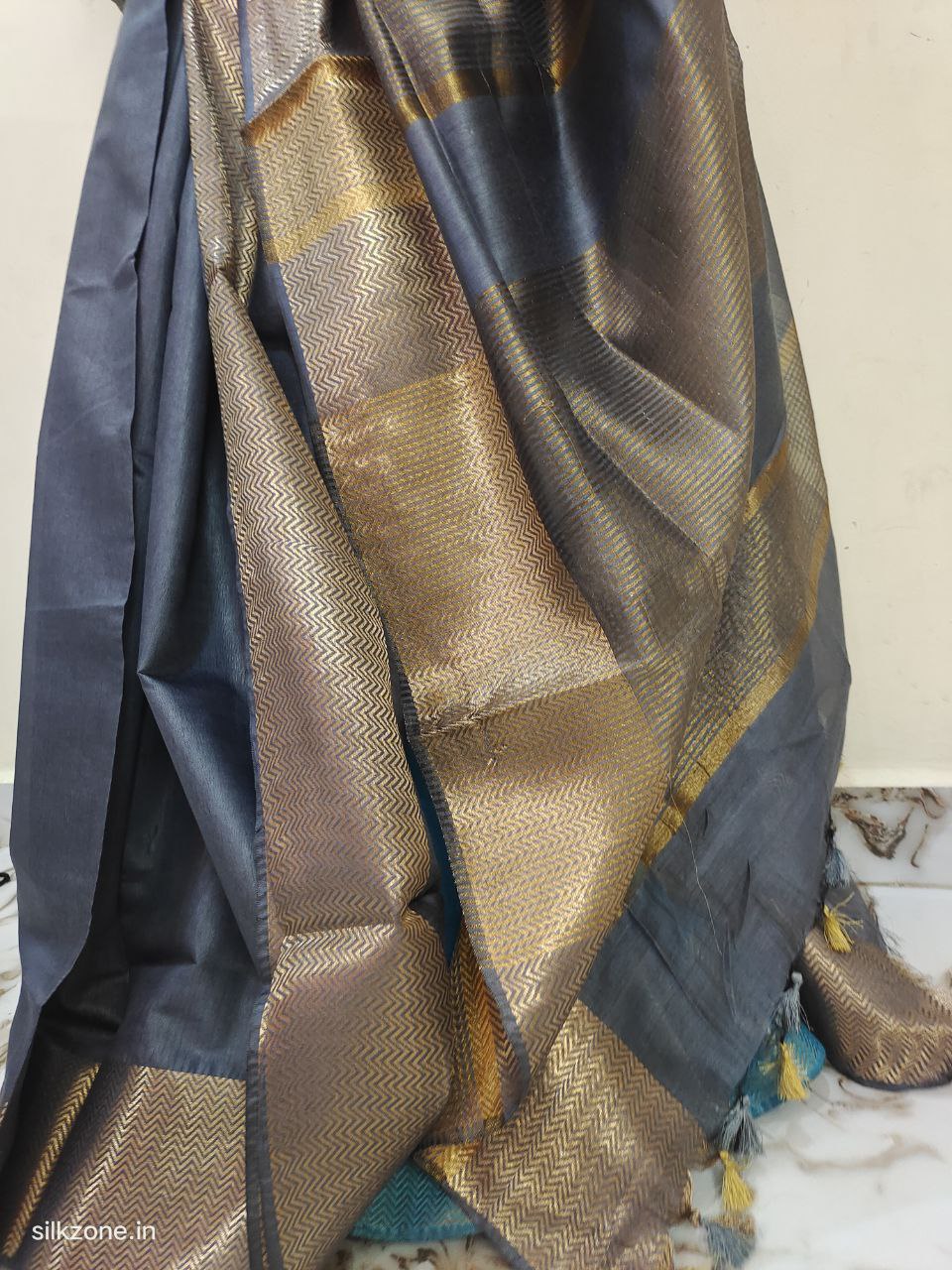 Mangal giri soft silk saree