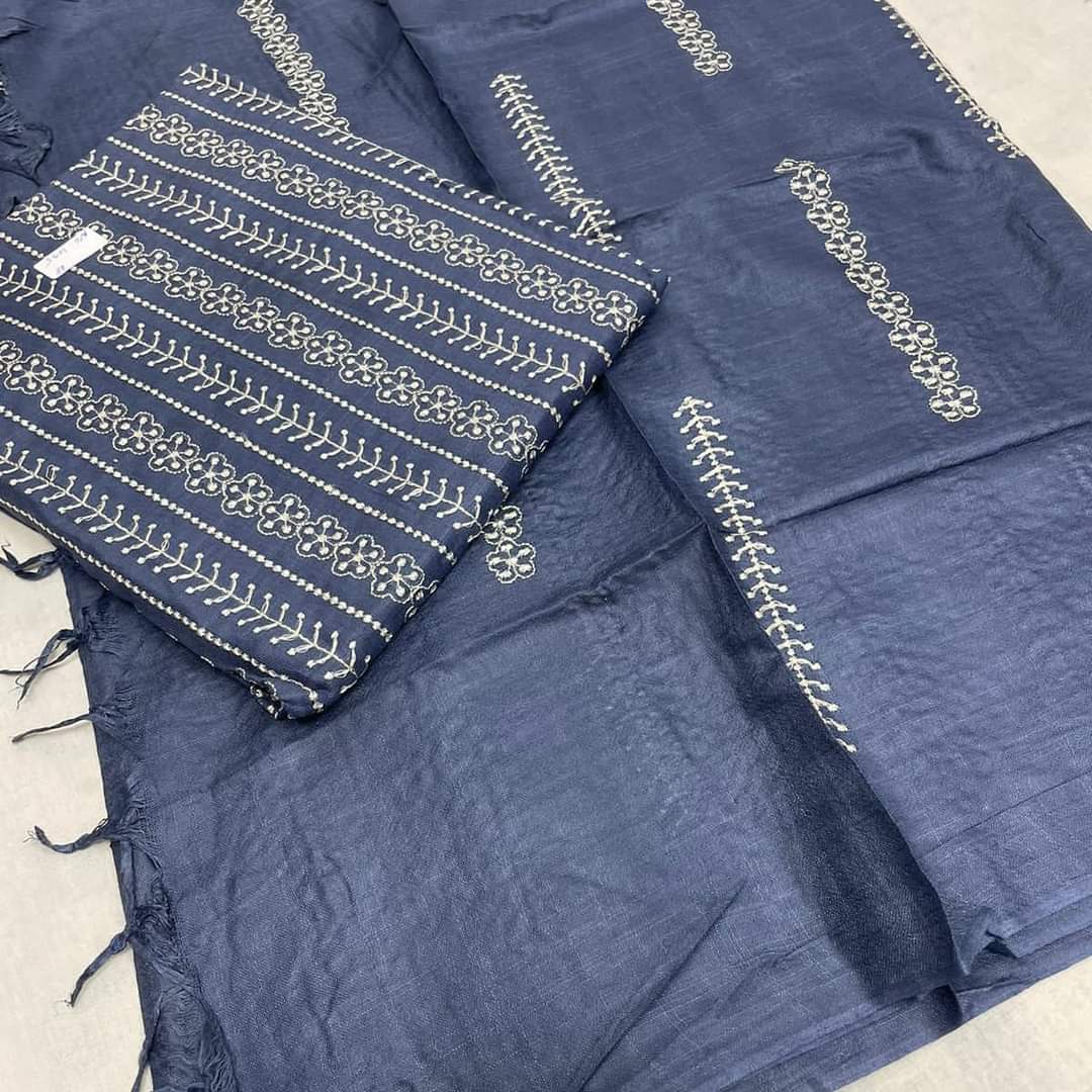 Linen embroidery suit SILK ZONE