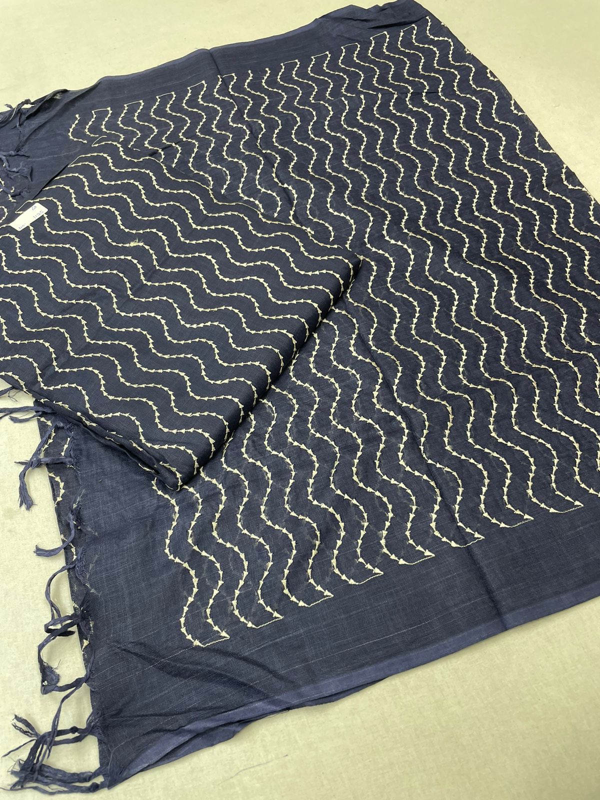 Linen embroidery suit SILK ZONE